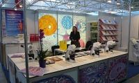 Systemstand mit großflächigen Ausstellflächen. 